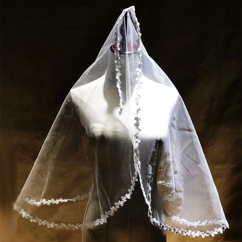 Short Bridal Lace Veil for Photo Studio or Wedding Dress Shop