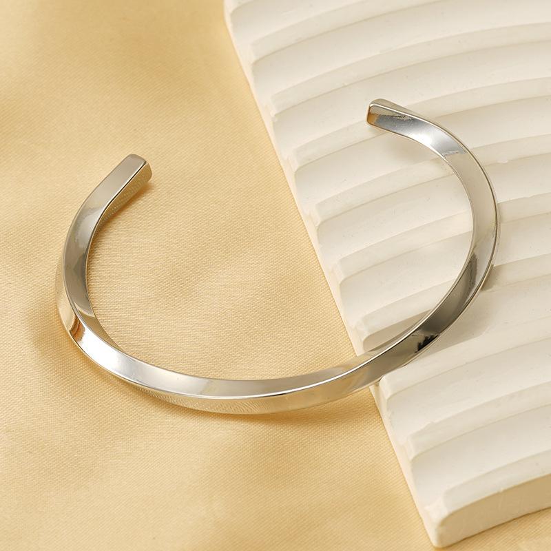 2026 Real Gold-plated Twisted Opening Bracelet Female European and American Niche Design Simple Personalized Couple Bracelet Jewelry
