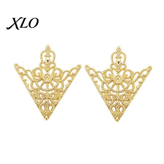Alloy Shirt Embellishment 1 Pair Vintage Collar Clip, Hollow-Out Decoration Fixing Clip Triangle Brooch Pin for Men Women