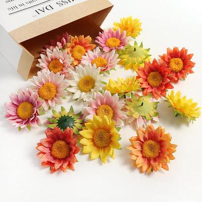 Decorazioni per la casa – Ghirlande e fiori artificiali