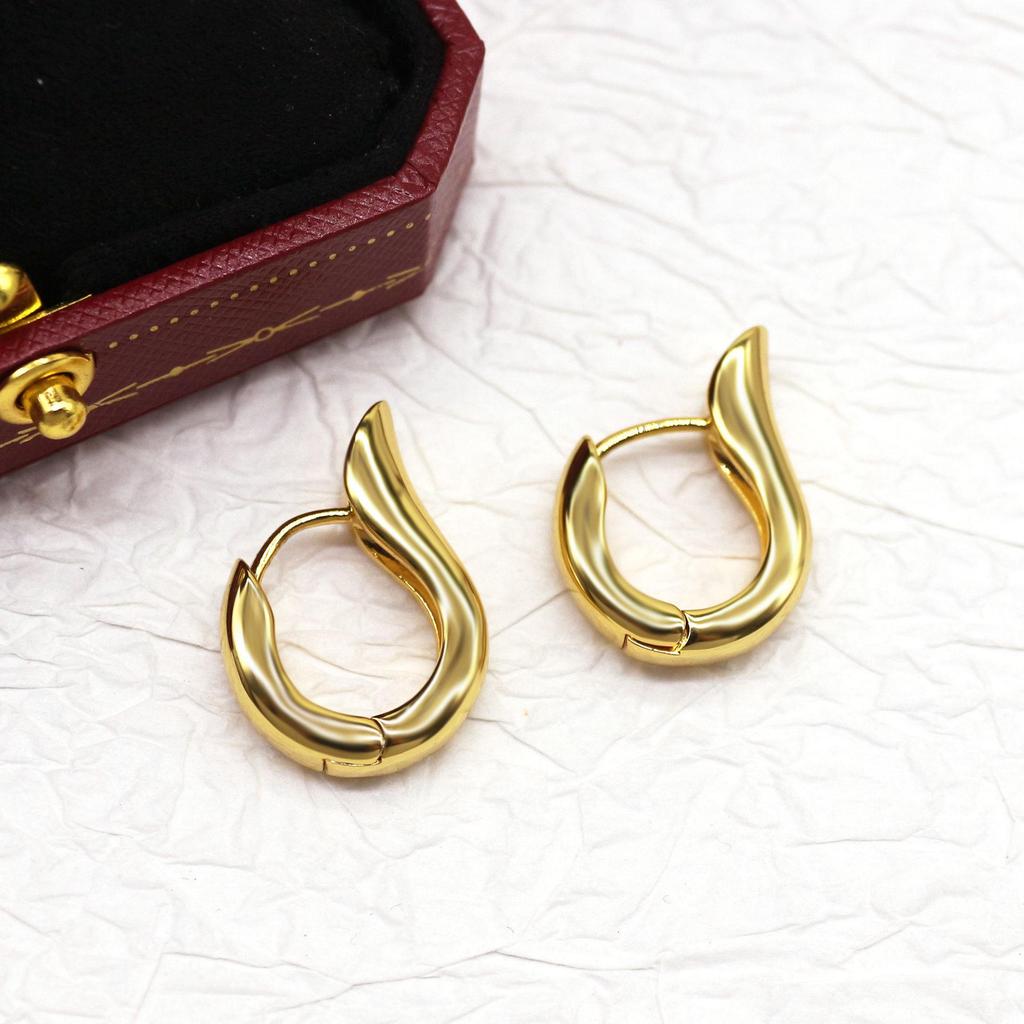 Exquisite unregelmäßige geometrische Nischen-Ohrstecker für Damen - Hochwertig, vielseitig