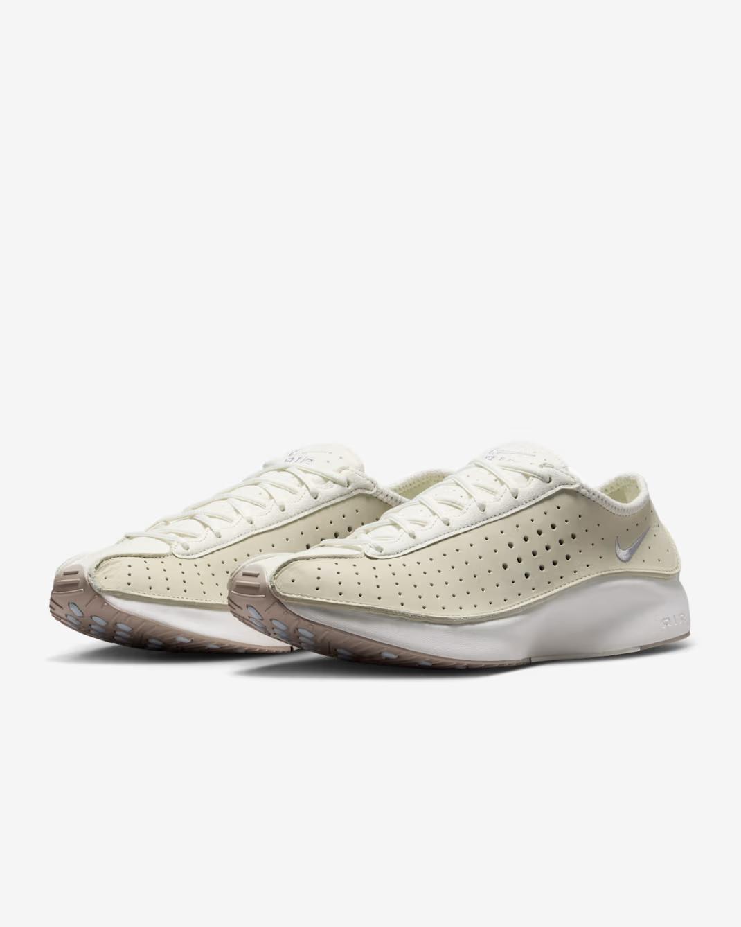 HQ7955-100 Nike Air Superfly Coconut Milk (Women s) 10W