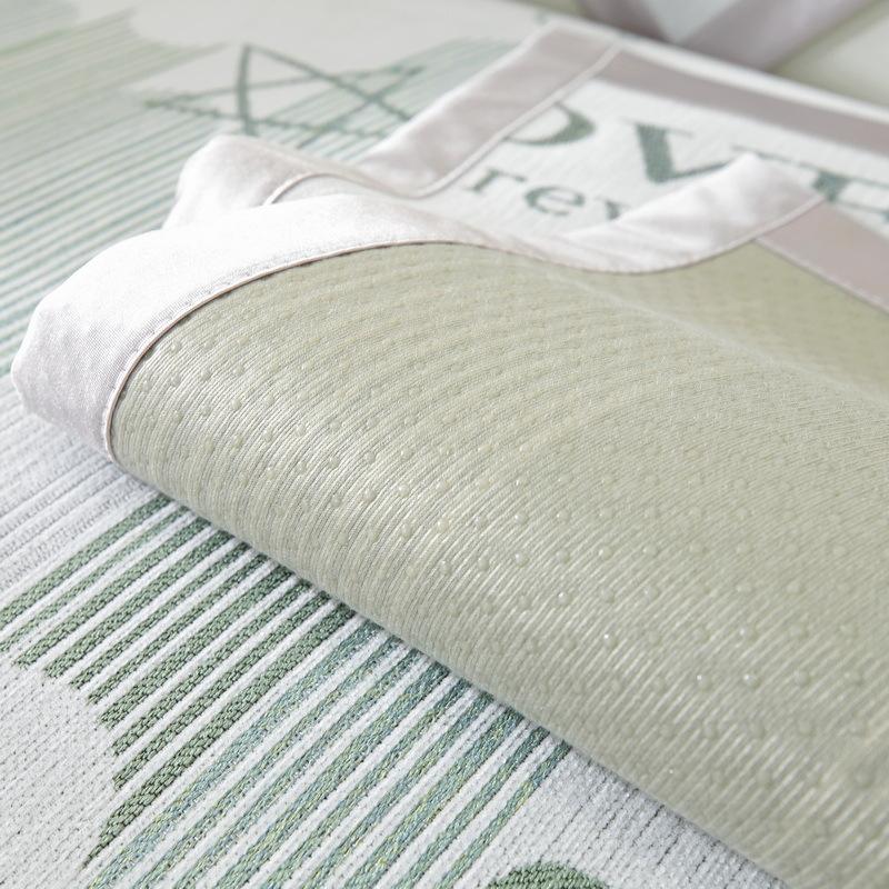 Подушка для дивана из шенилла на все времена года — фото 4