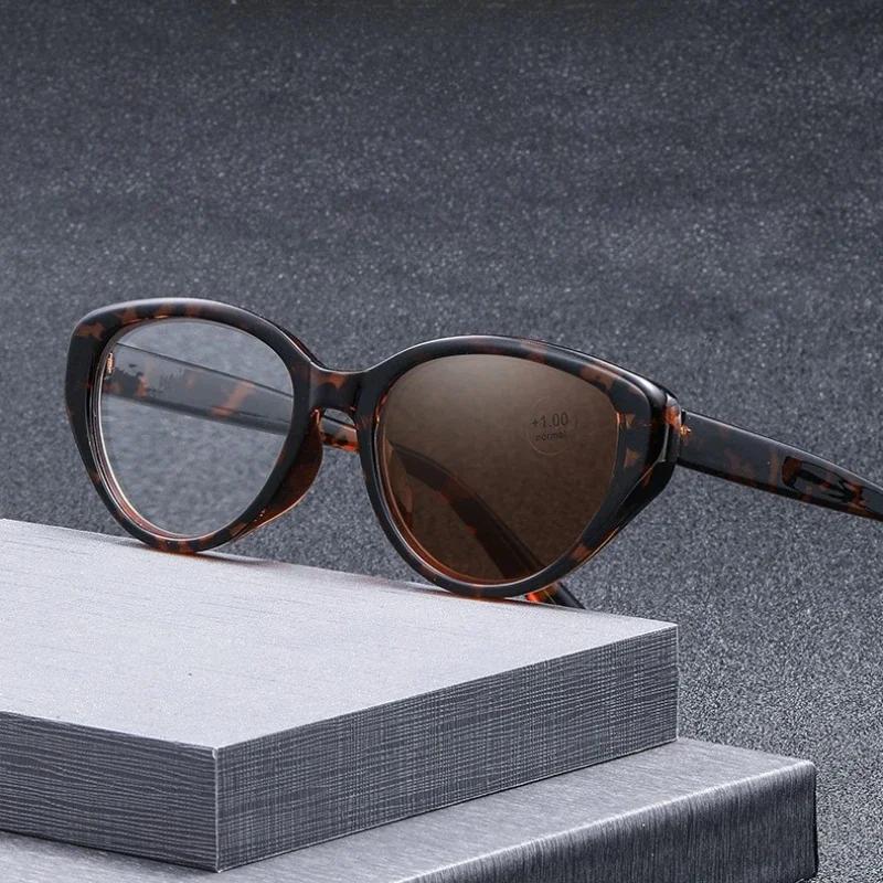 Women Fashionable Pochromic Reading Glasses Color Changing Far Sight Eyeyglasses Men Vintage Retro Cat Eye Presbyopia