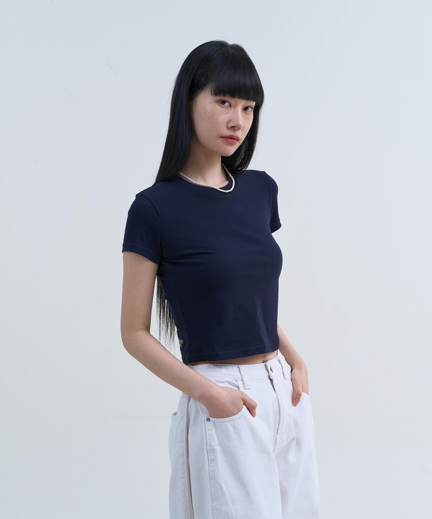 Yuseuteule Waist Embroidered Short Sleeve T-Shirt (Navy)