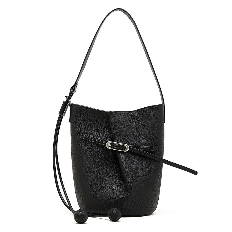 Premium Cowhide Bucket Bag – Minimalist Shoulder Design, Lightweight and Versatile чёрный