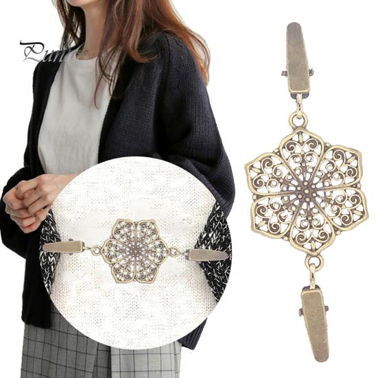 Vintage Hollow Flower Women Double-End Clamp Sweter Shirt Collar Cardigan Clip
