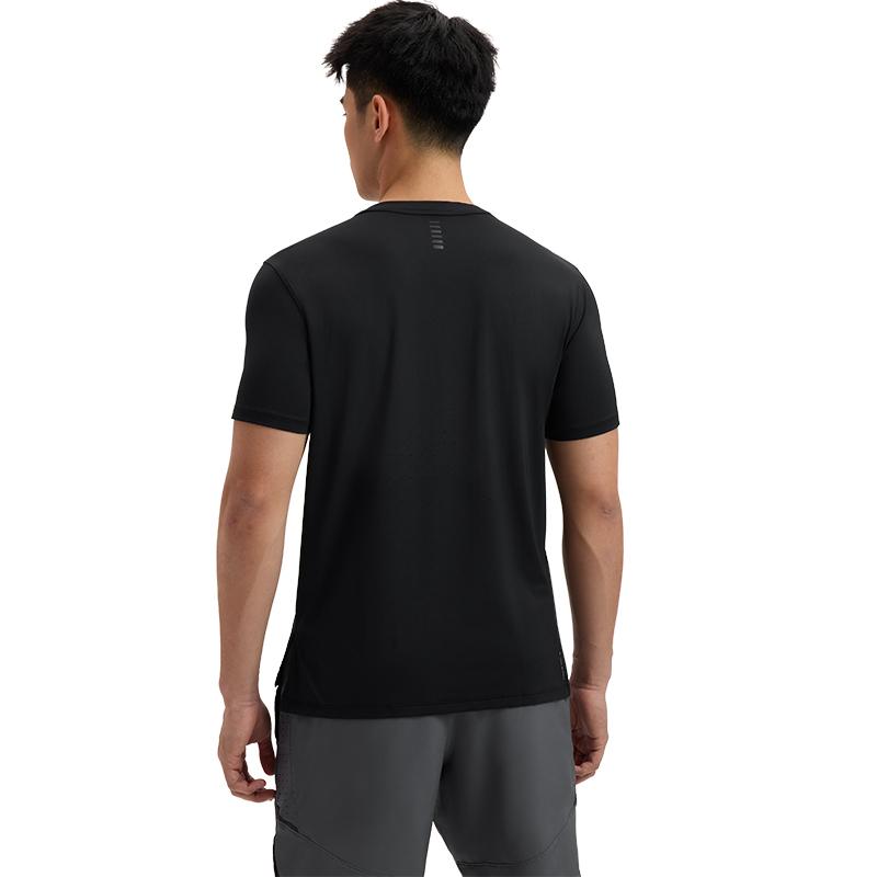 Under Armour Iso-Chill Launch Elite Cooling Series Comfortable Soft Simple Fashion Solid Color Breathable Cool Short Sleeve T-Shirt 1389802-001