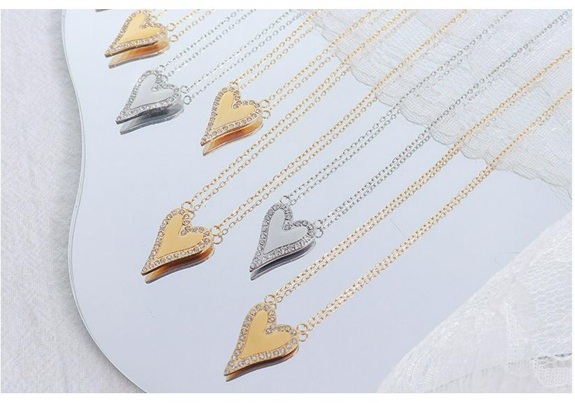 Korean Zircon Peach Heart Pendant Necklace in 18K Gold-Plated Titanium Steel