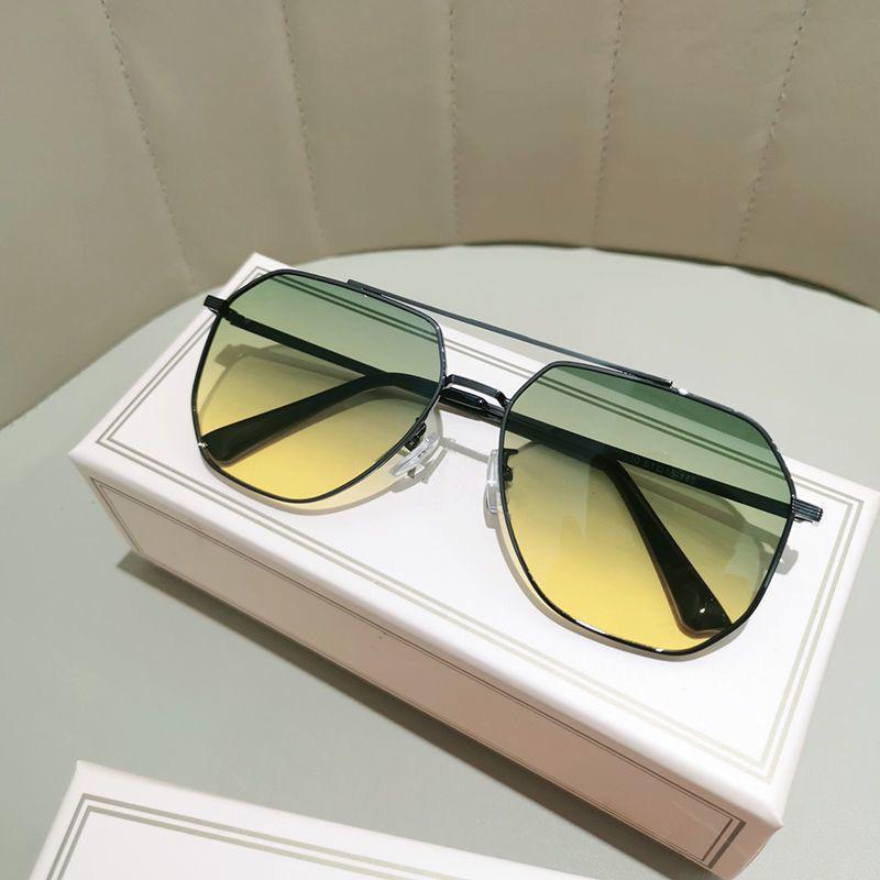 Fashionable Polarized Sunglasses for Women, Transparent Gradient Sunglasses for Men, Sun Protection and Anti-UV Sunglasses
