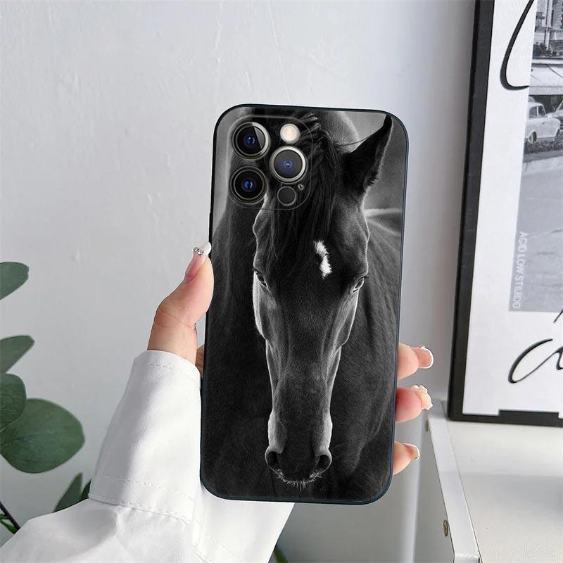 Black White Horses Galloping Phone Case for iPhone 11 15 Pro Max Case Coque 14 Plus 13 Pro 12 X XS XR 7 8 SE 2020 TPU Soft Cover