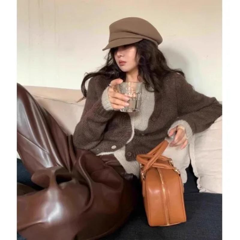 Šedý pletený kardigan s efektem dvou dílů Dámský 2024 Jaro a Podzim Malý výstřih do V Základní top Svetr Svrchní oděv