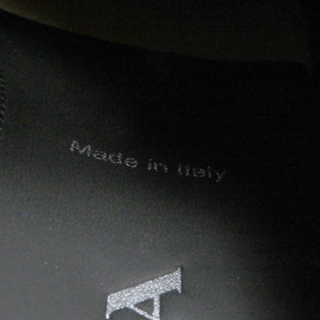 Prada Slipper Schokolade Dreieckslogo Plateau Schwarz Lackleder Herren 6.5 Gebraucht