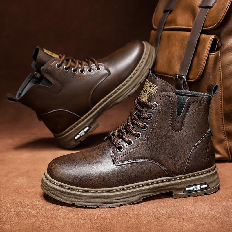 Luksuriøse menn ankelstøvler Retro britiske høye toppstøvler for menn mote skinnsko av høy kvalitet 2024 Nye utendørs menn motorsykkelstøvler