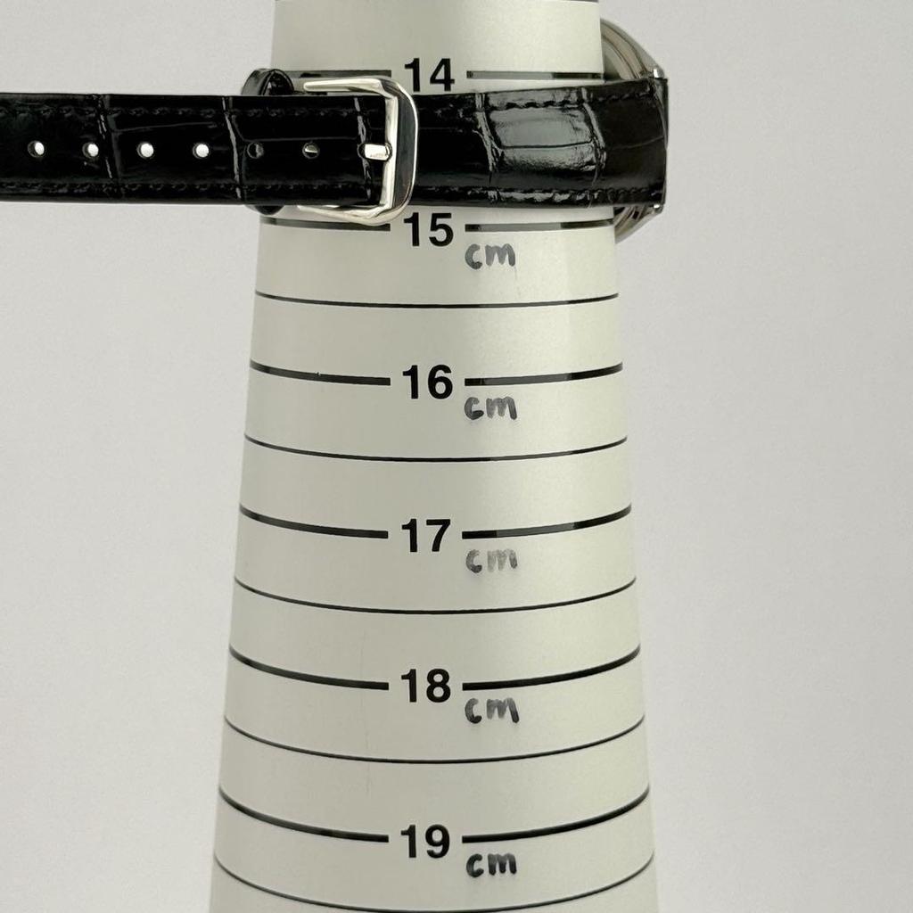 [USED] Seiko White Shell 8J41-0AJ0 Unisex Strap Watch 590