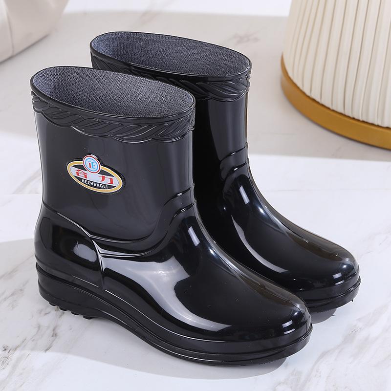 

Rain shoes women s short tube fashion warm non-slip rain boots adult kitchen rubber shoes overshoes lightweight casual water shoes women s winter 36