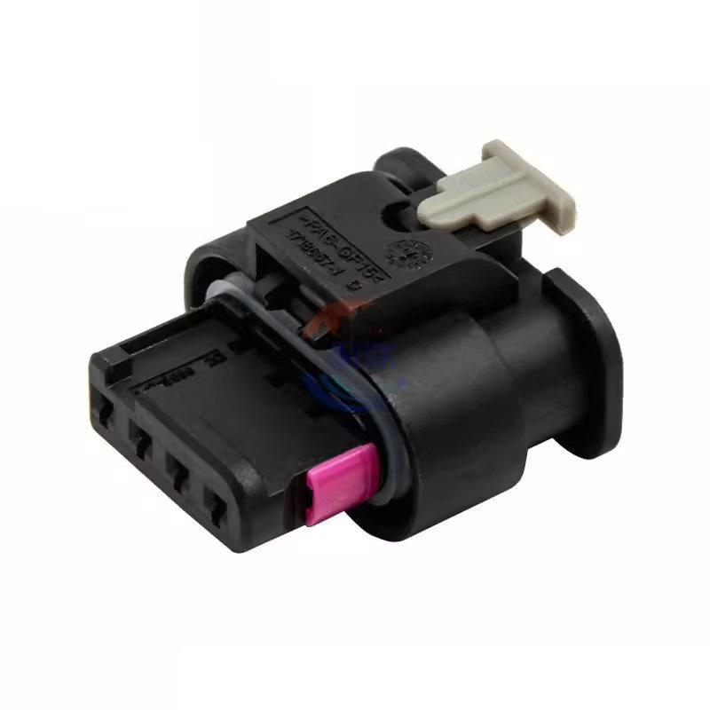 Automotive 4-Pin Wiring Harness Connector Plug