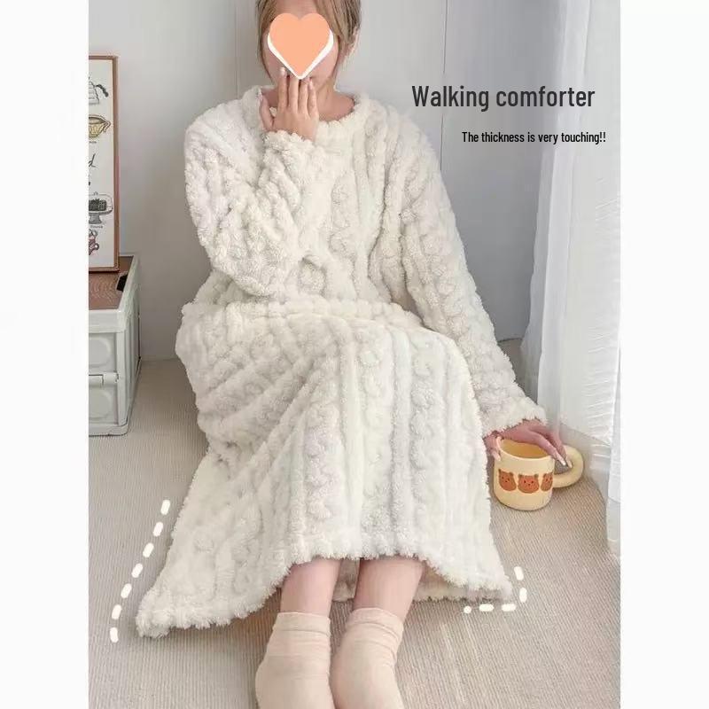 Children's & Women's Long-Sleeve Coral Fleece Bathrobe: Thick, Absorbent, Cozy Pajamas & Towel Wrap for Fall/Winter.