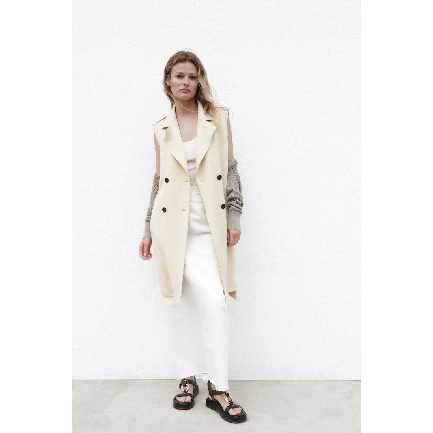 

FAUX SUEDE WAISTCOAT