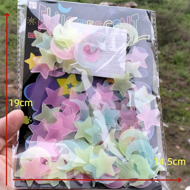 100-Piece 2-3cm Fluorescent 3D Star Wall & Refrigerator Glow Stickers