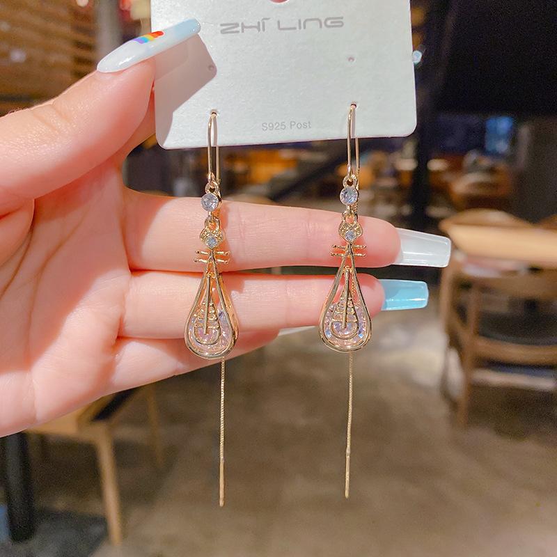 Simple Temperament Light Luxury Anti-lost Earrings Women's Fashion High Sense Tassel Versatile Super Fairy Personalized Earrings