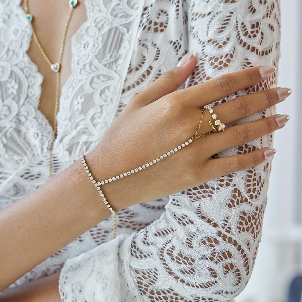 Yori 18K Gold Color PVD Plated Metal Back of Hand Chain Finger Bracelet Fashion Chic Sexy Jewelry Waterproof Wholesale Gift