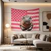 Grappige Meme Wandtapijt Cartoon Moo Deng Roze Amerikaanse Vlaggen Wandtapijten Esthetisch Grappige Kamerdecoratie Schattige Muurkunst Decoratie Spandoeken