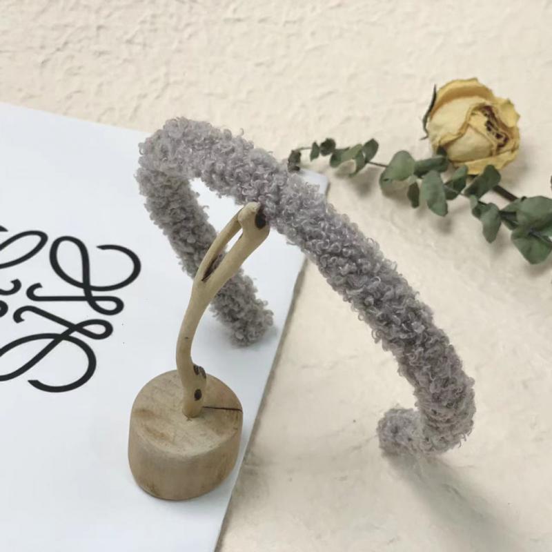 

Рождественские аксессуары для волос Не застрявший плюшевый головной убор Праздничная сетка для волос Аксессуары для волос Уши дворецкого Пластик/смола Ободок для волос