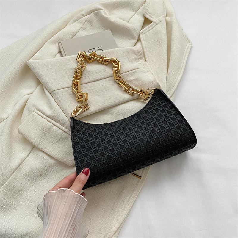 Stylish Small Underarm Bag Fashionable Chain Strap Handbag With Soft Medium Structure For Everyday Use чёрный