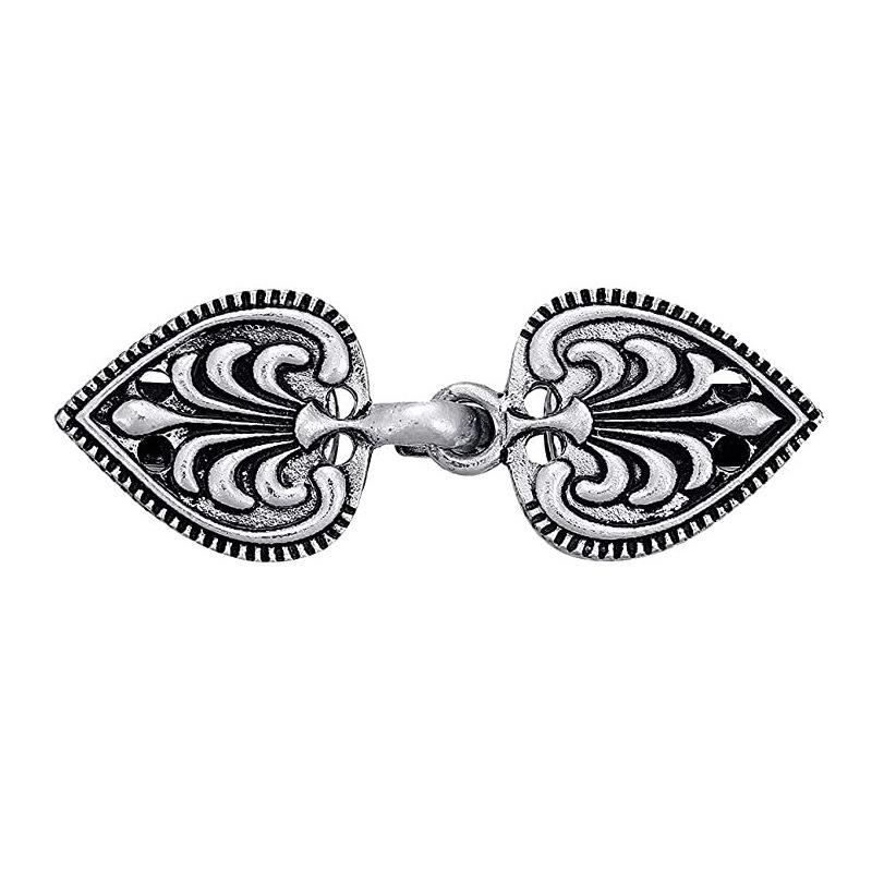 Hanfu Style Fur-Trimmed Coat with Frog Closure and Scarf Clip Brooch