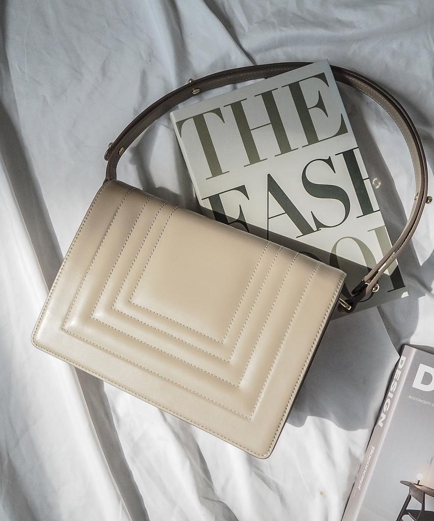 Kenneth Young Allure Beige