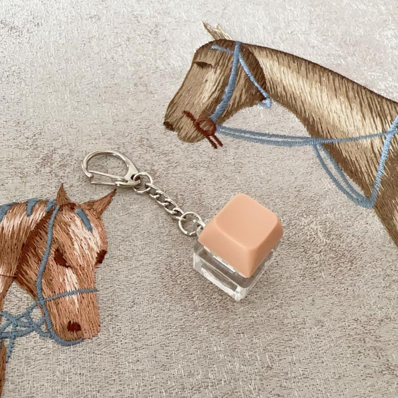 Led Keyboard Key Chain Toy Stress Relief Diy Button Finger Keyboard Caps Toy Small Gifts Small Gadgets Keychains