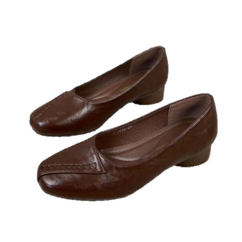 Soft-soled Low-heeled Small Leather Shoes Women's Autumn New Square-headed Versatile Light-mouth Commuter Fashion Shoes