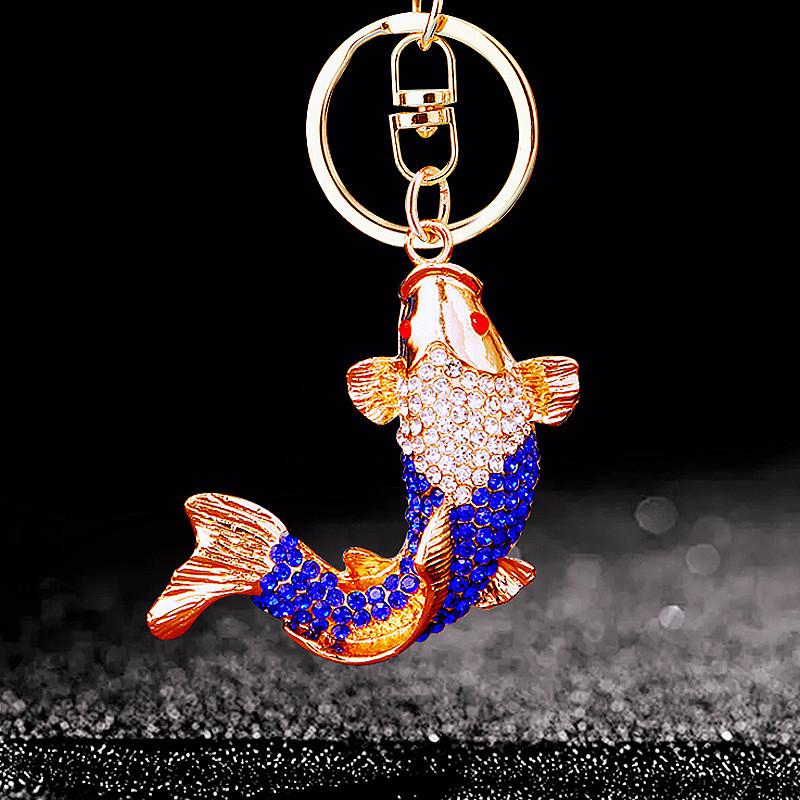 Opulent National Style Fish Keychain Adorned With Brilliant Rhinestones Ideal For Celebratory Gifts