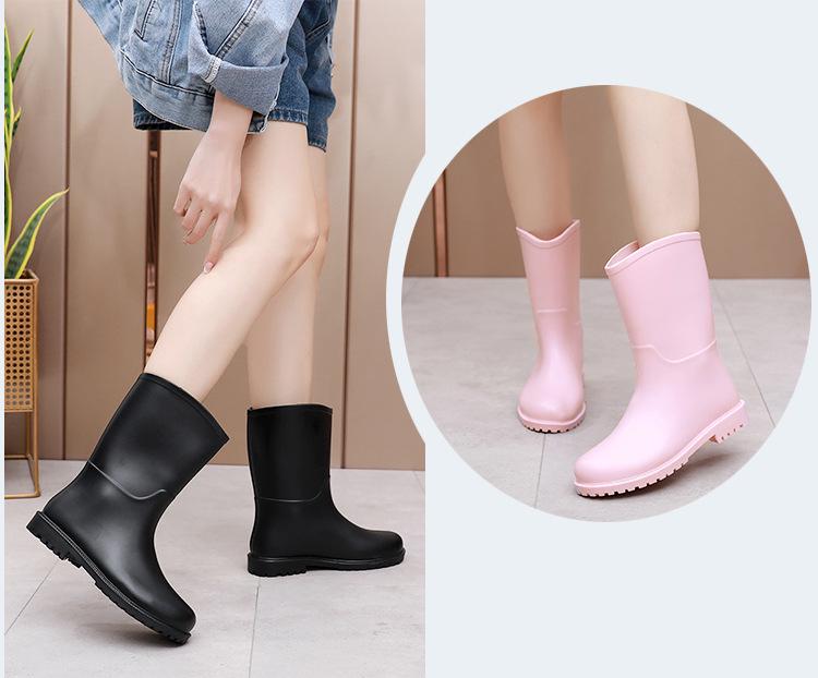 Fashionable Women's Non-slip Mid-calf Waterproof Rubber Rain Boots