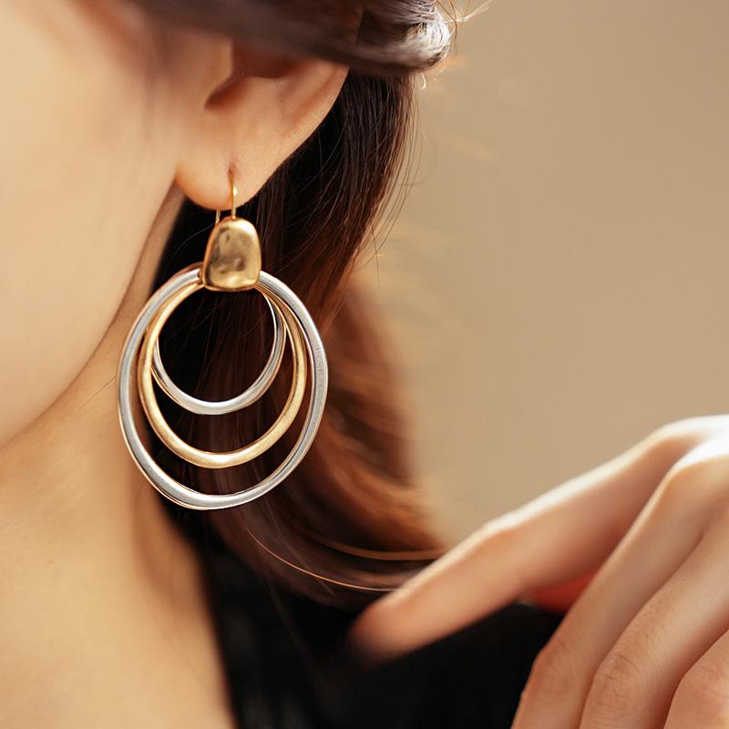 Hot Selling Cool Style Geometric Earrings for Women, European and American, Light Luxury, High-end, Exaggerated Earrings, Retro Design Earrings