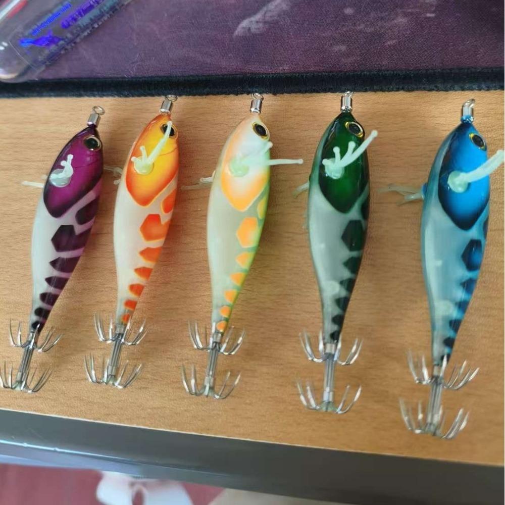 55mm 5.2g Sepia Tintenfisch Köder Leuchtender Holzgarnelen Köder Haken Tintenfisch Jig Meeresangeln