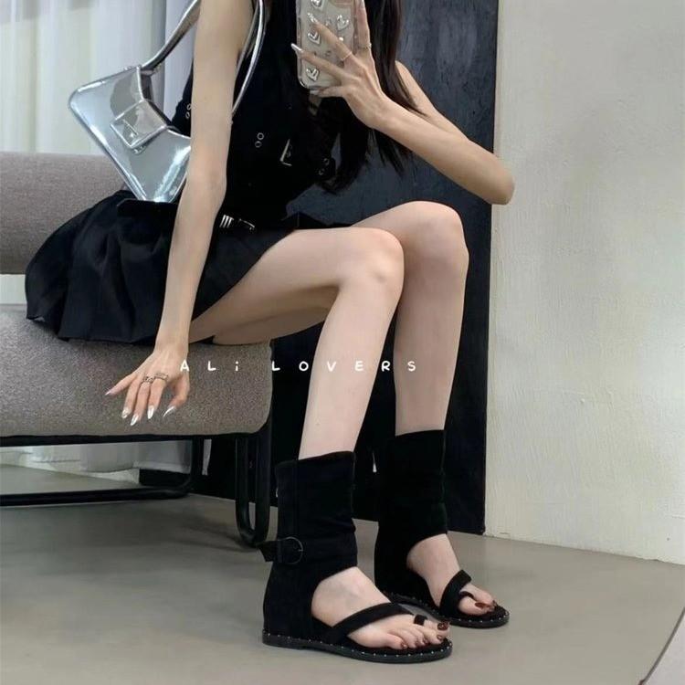 European and American Style Fashion Temperament Hollow Toe Herringbone Cool Boots Women's 2024 Summer Versatile Niche Sleeve Comfortable Sandals