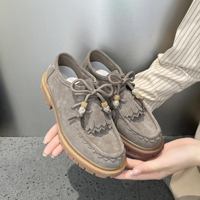 Mocassins Mode Chaussures Femme 2025 Nouveaux Mocassins Multicolores à Lacets pour Femmes Antidérapants Grande Taille à Semelles Épaisses Chaussures Derby en Daim pour Femmes