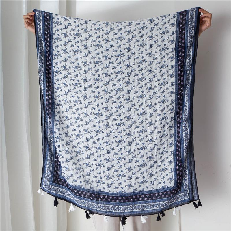 

Синий и Белый Цветочный Этнический Марлевый Шарф - Женский Осенне-Зимний Шарф-Палантин из Шелка, Хлопка и Льна 180x90 cm