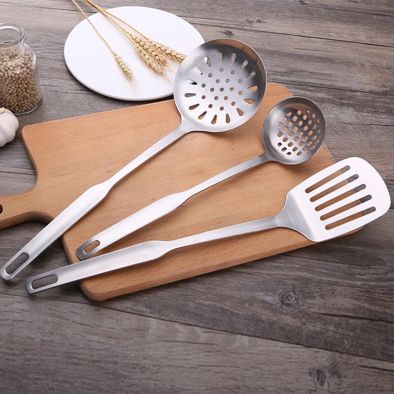 Zhi Shi 201 Stainless Steel Long-Handle Spoon