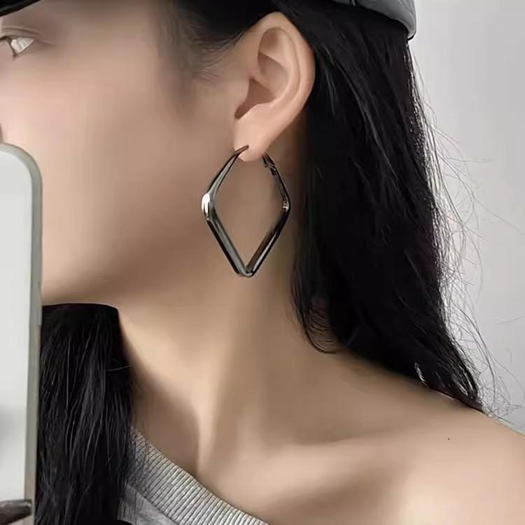 Temperamental square big hoop earrings for women