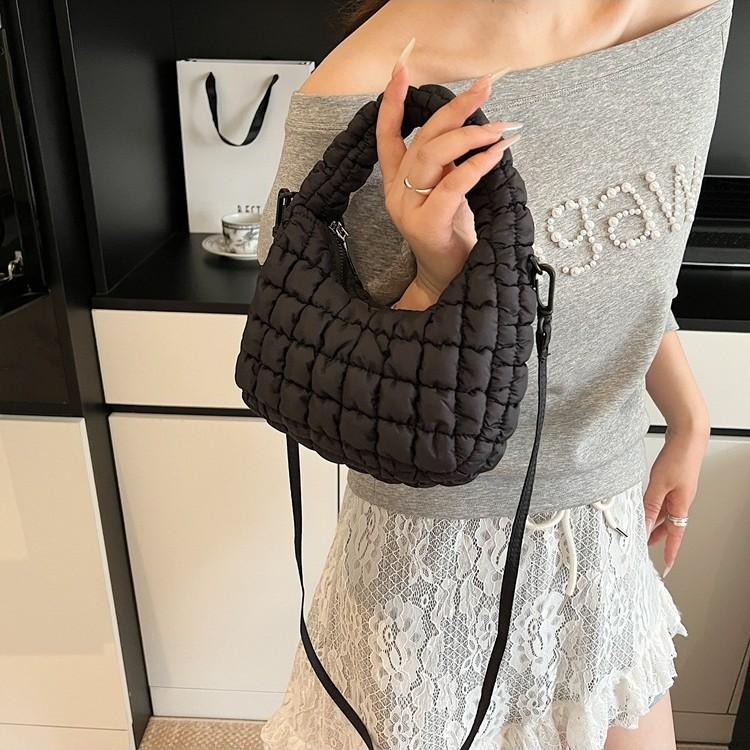 Retro versatile cloud bag new pleated dumpling bag shoulder messenger bag versatile portable shoulder bag