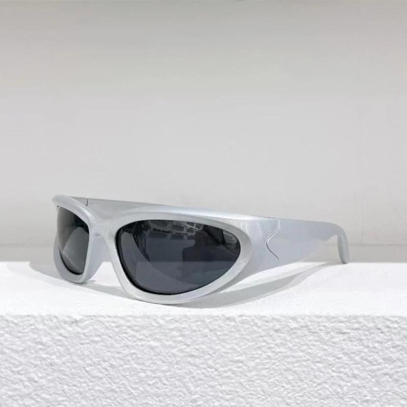 New Y2K Sports Punk Sunglasses Women Men Square Goggle Luxury Brand Sun Glasses UV400 Colorful Mirror Fashion Eyewear
