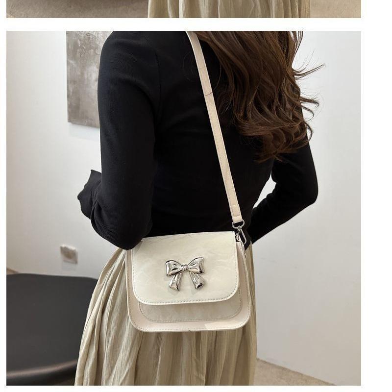 2025 Trendy Women's Versatile Crossbody Bow Bag – Chic, Compact, and Stylish