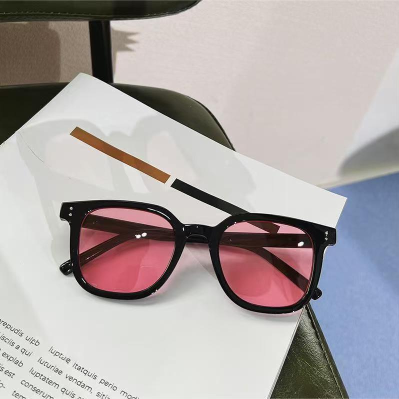 New Unisex Rectangle Vintage Sunglasses 2026 Fashion Design Retro Sun Glasses Female Lady Eyeglass Cat Eye Casual Goggles UV400