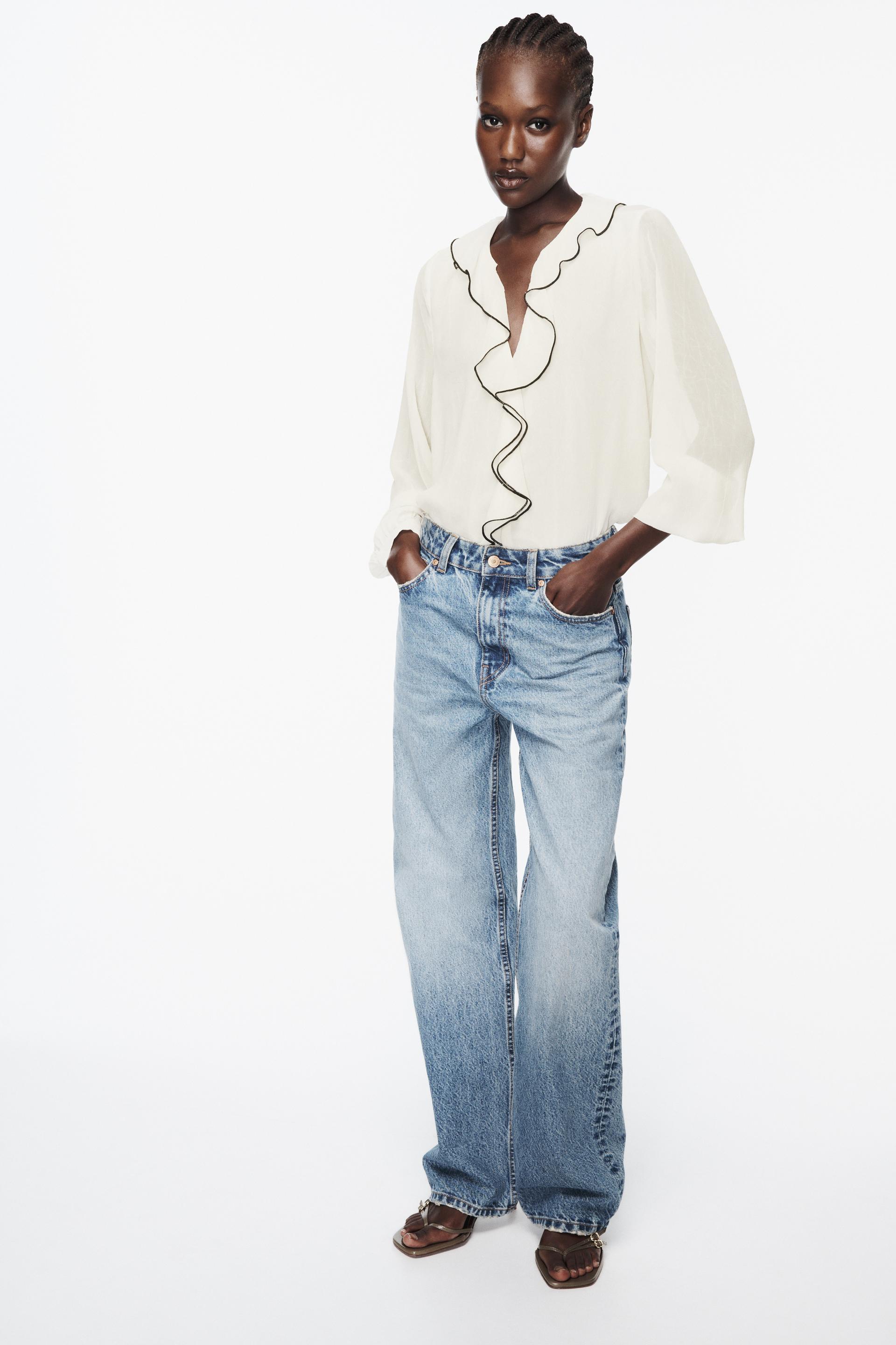 

РУБАШКА С КОНТРАСТНЫМИ ОРУШАМИ