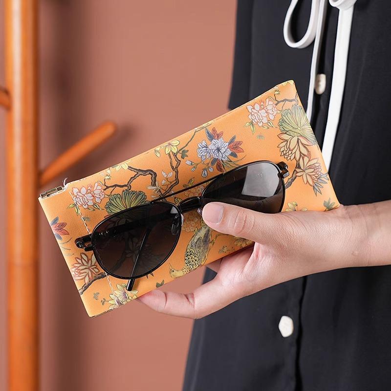 Eyeglasses & Sunglasses Pouch — Storage Sleeve For Men And Women