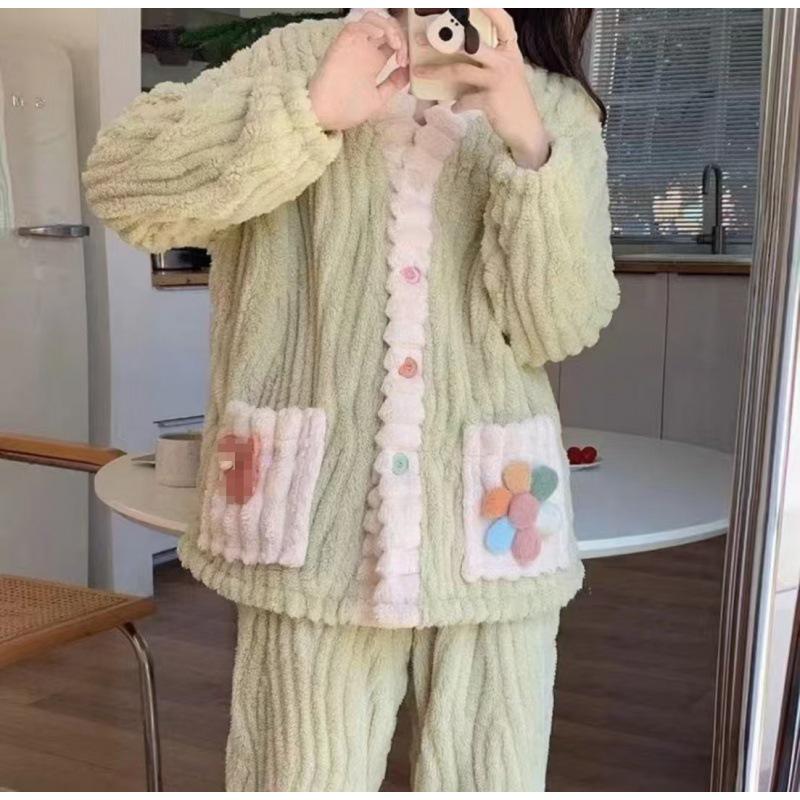 

Женский радужный кардиган и пижамный комплект: Осенне-зимний фланелевый толстый халат из кораллового флиса, уютная и милая домашняя одежда. One Size (40-75 kg)