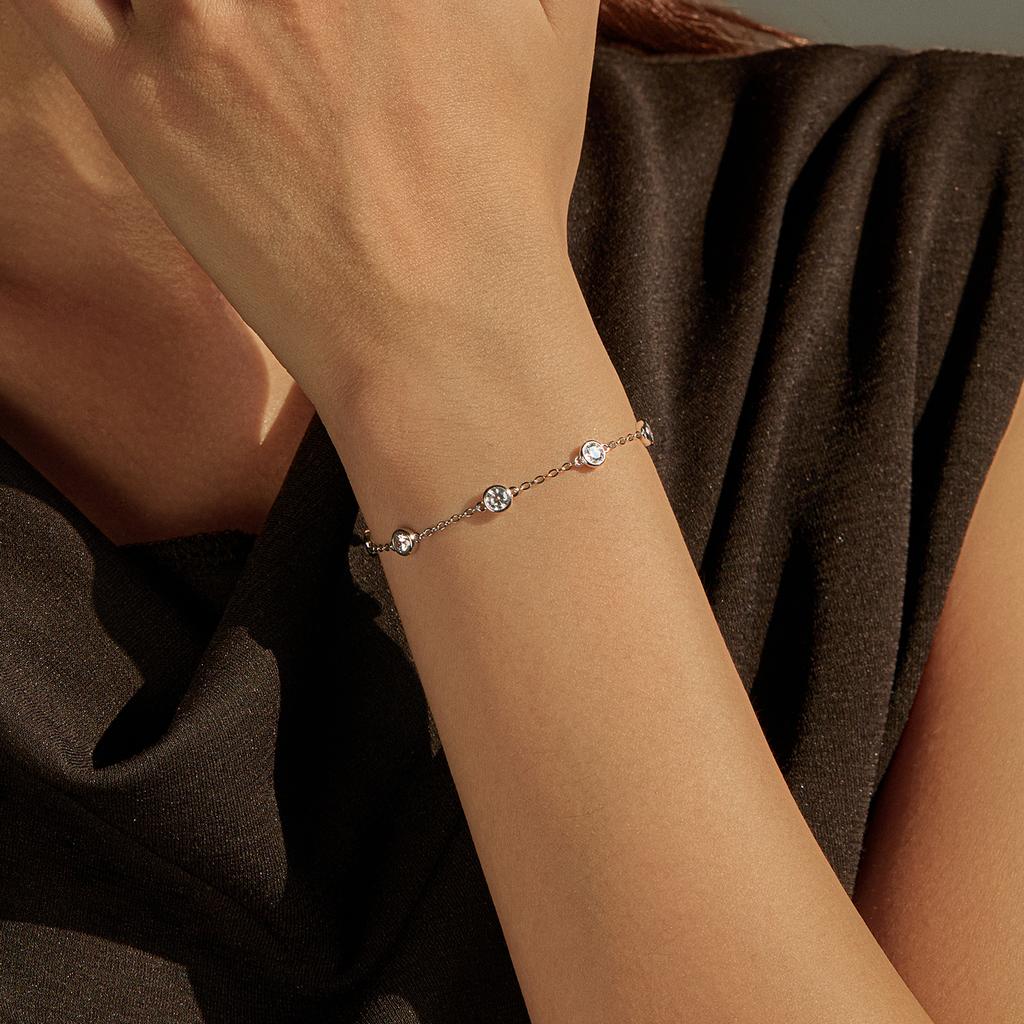 925 Sterling Silver Trendy Sparkling Round Clear CZ Charm Bracelet for Women Daily Wear Fine Jewelry Accessories